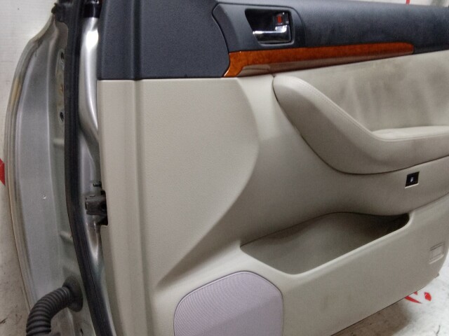 Дверь TOYOTA Avensis 