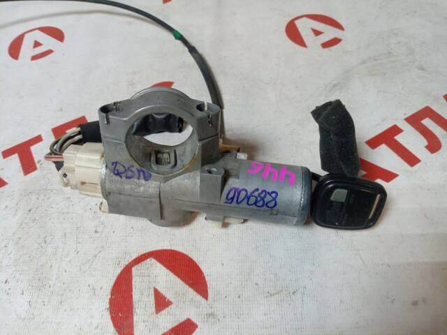 Замок зажигания NISSAN Bluebird Sylphy 