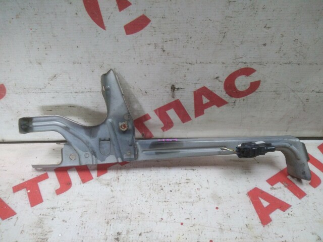 Кронштейн замка капота TOYOTA Corolla 