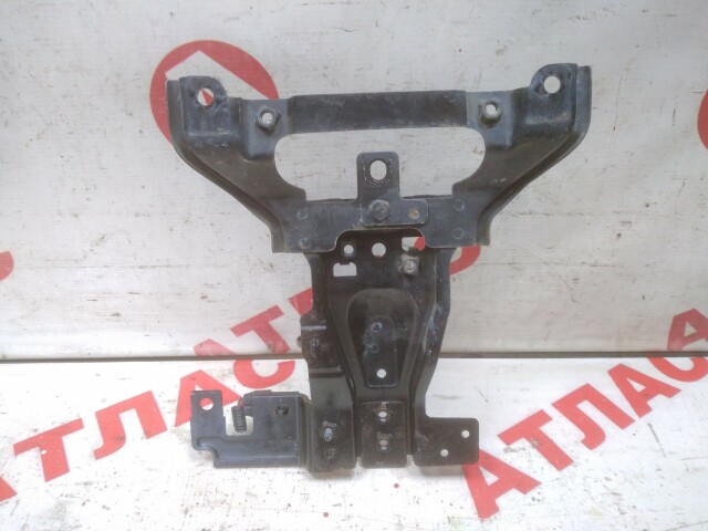 Кронштейн замка капота NISSAN X-Trail 