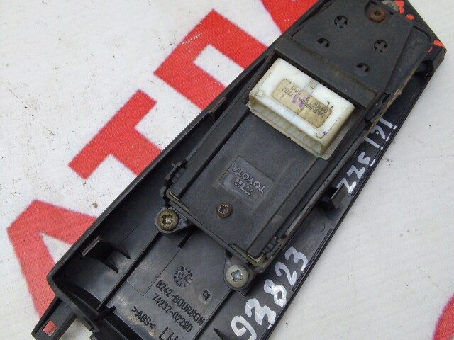 Блок управления стеклоподъемниками TOYOTA Corolla 