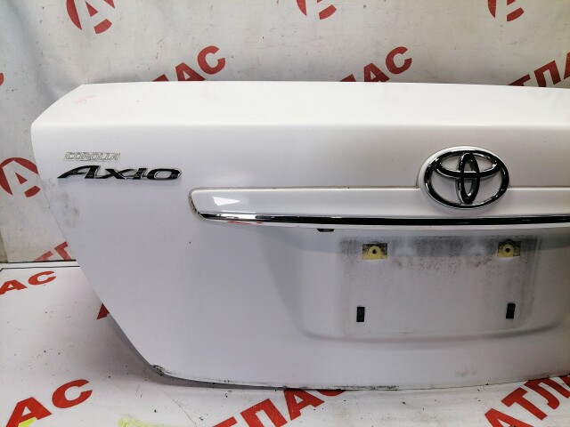 Крышка багажника TOYOTA Corolla Axio 