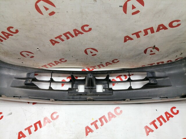 Бампер передний TOYOTA Corolla 