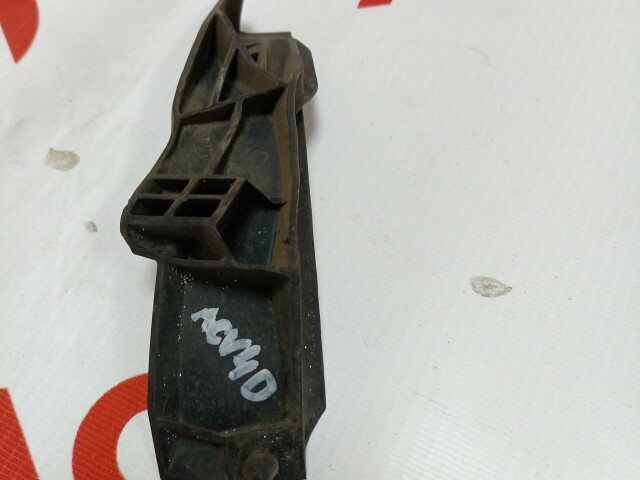 Уголок жабо TOYOTA Camry 