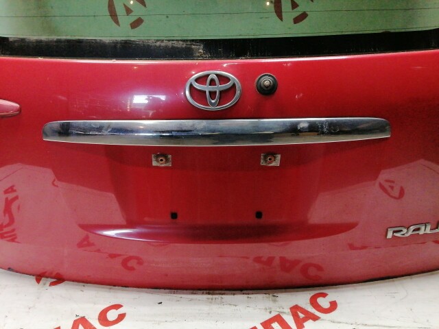 Дверь багажника TOYOTA Raum 