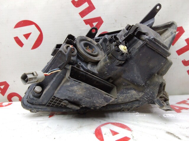 Фара TOYOTA Avensis 