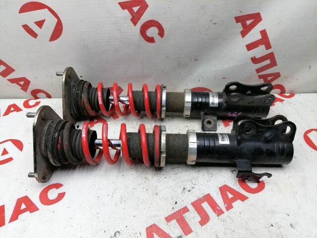 Стойка TOYOTA Avensis 