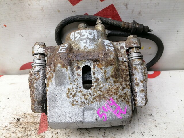 Суппорт TOYOTA Corolla Fielder 