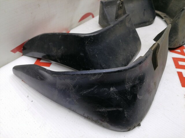 Брызговик HONDA Fit 