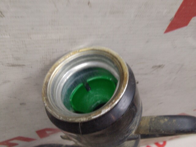 Горловина бензобака TOYOTA Succeed 