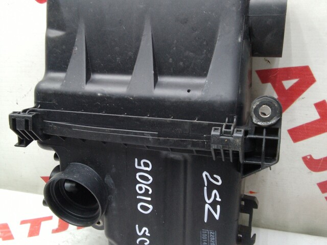 Корпус воздушного фильтра TOYOTA Vitz 2SZ-FE