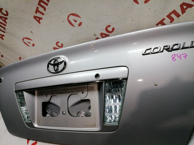 Крышка багажника TOYOTA Corolla 