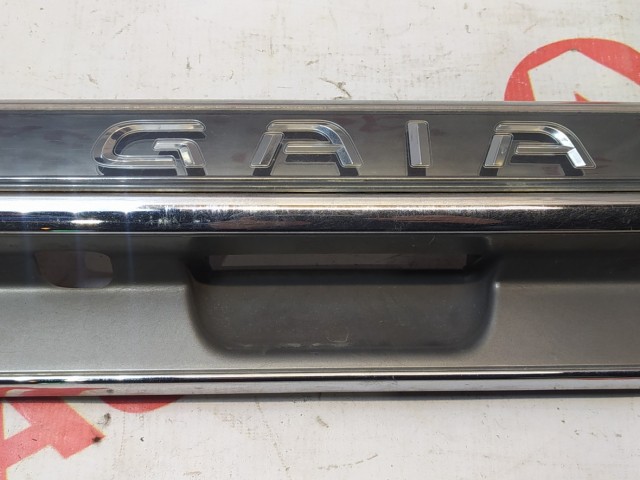 Вставка багажника TOYOTA Gaia 