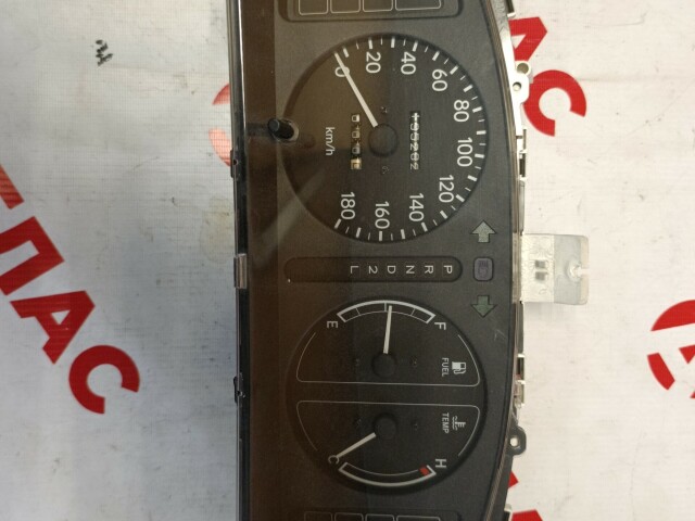 Щиток приборов TOYOTA Corolla 