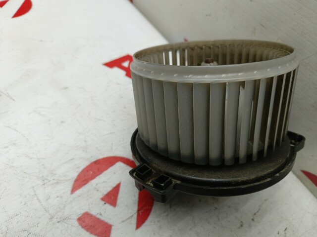 Моторчик печки TOYOTA Platz 