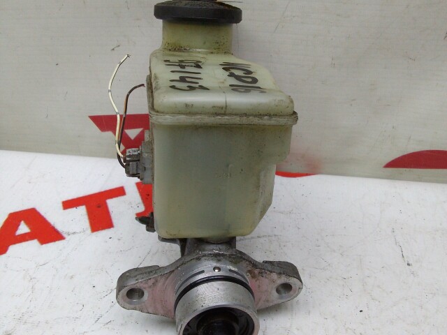 Главный тормозной цилиндр TOYOTA Platz 