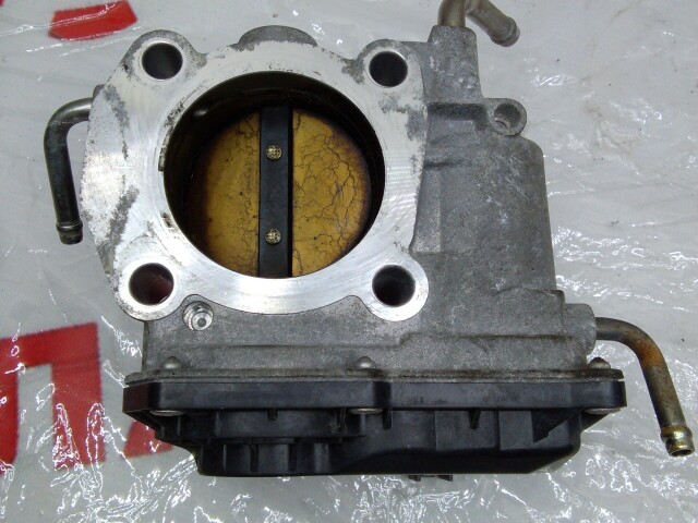 Дроссельная заслонка TOYOTA Camry 2AZ-FE