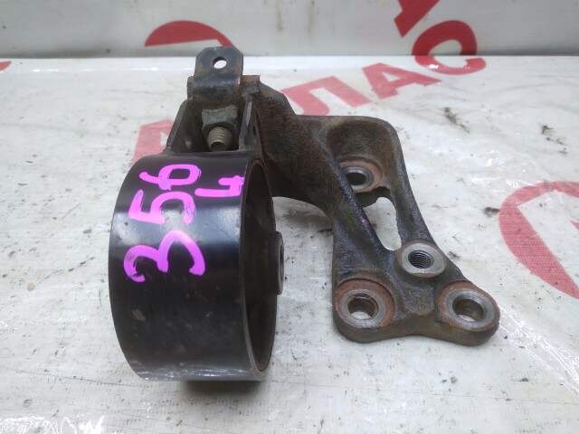 Подушка ДВС TOYOTA Ist 1NZ-FE