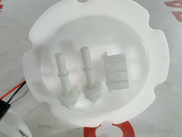 Датчик уровня топлива NISSAN Sunny 