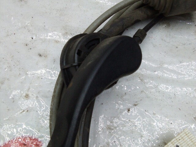 Трос капота RENAULT Sandero Stepway 