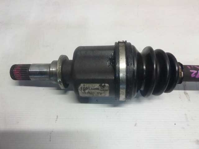 Привод короткий MAZDA Axela 