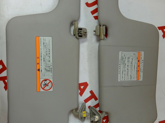 Козырёк NISSAN Sunny 