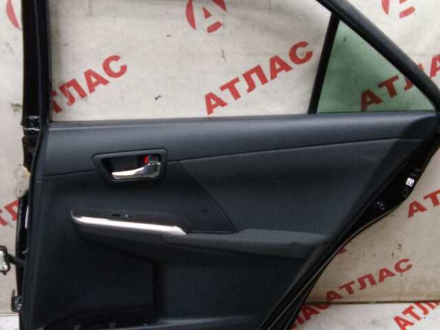 Дверь TOYOTA Camry 