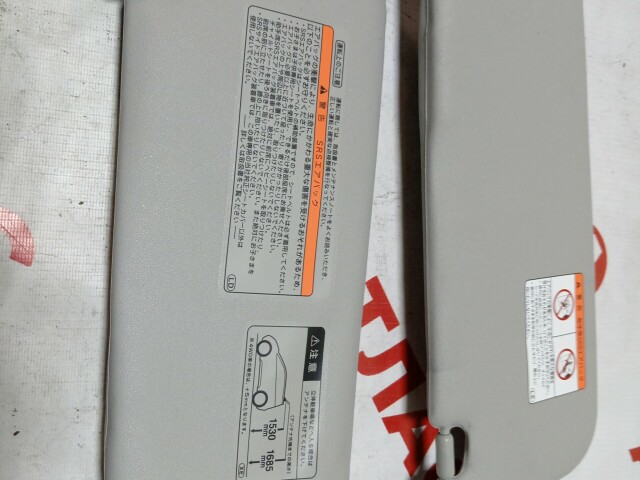 Козырёк TOYOTA Ist 