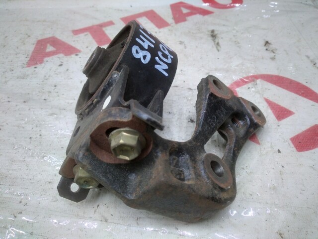 Подушка ДВС TOYOTA Ist 1NZ-FE