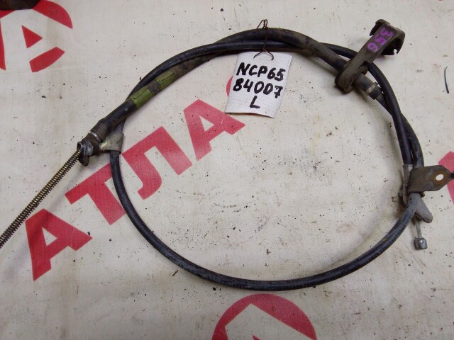 Трос ручника TOYOTA Ist 