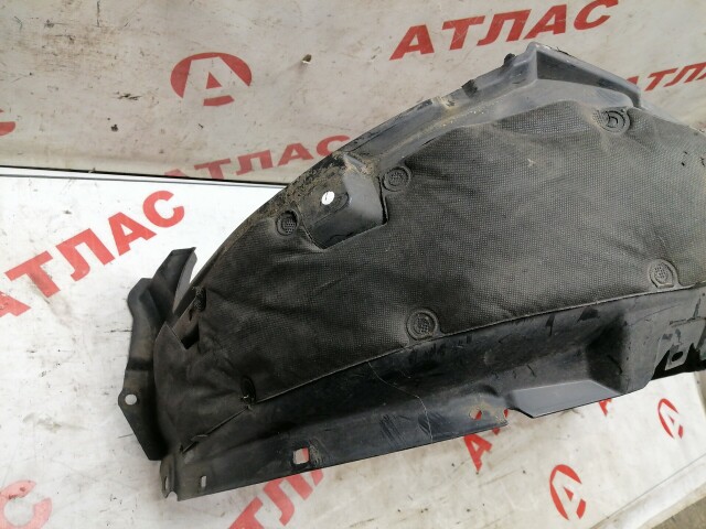 Подкрылок TOYOTA Avensis 