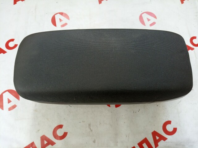 Подлокотник TOYOTA Avensis 
