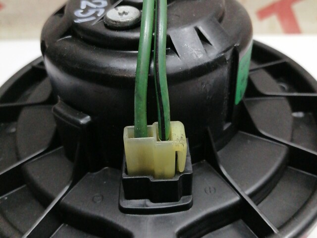 Моторчик печки TOYOTA Avensis 