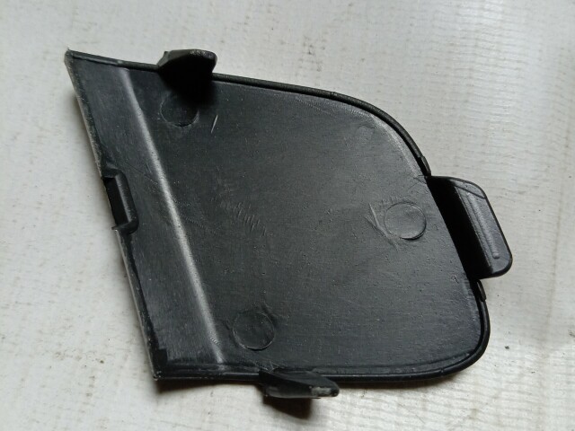 Заглушка буксировочного крюка FORD Focus III 