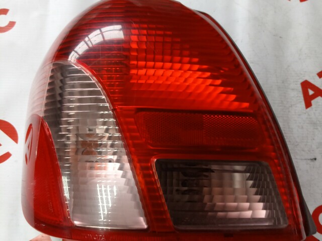 Стоп TOYOTA Platz 