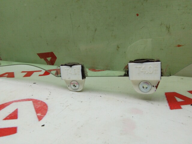 Стекло HONDA Vezel 