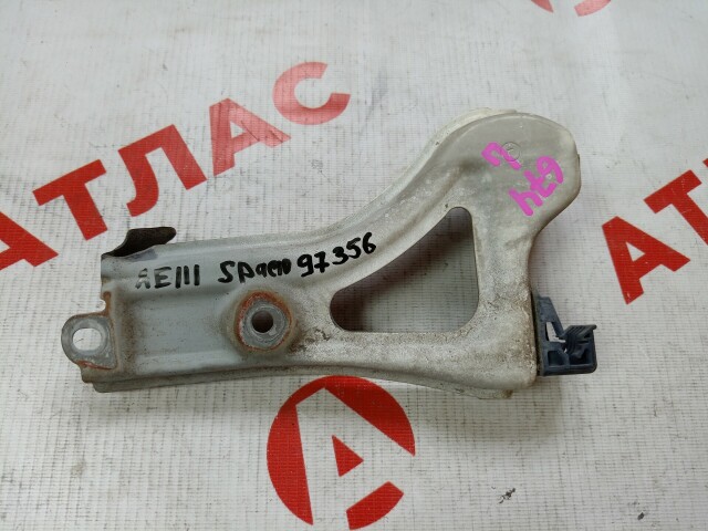 Крепление фары TOYOTA Corolla Spacio 