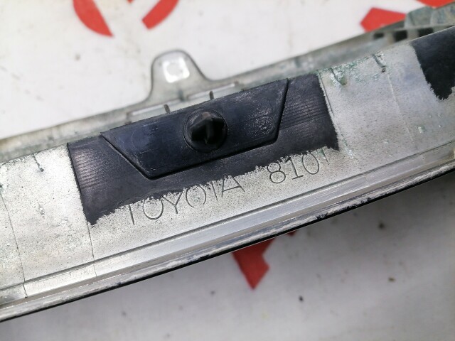 Решетка радиатора TOYOTA Corolla 