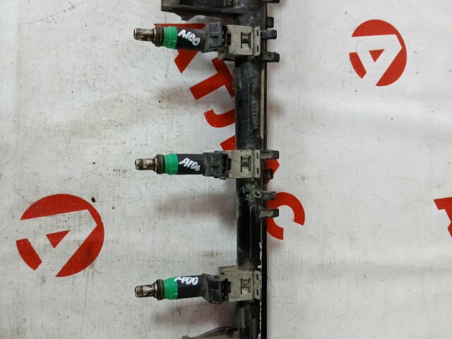 Топливная рейка FORD Focus II 