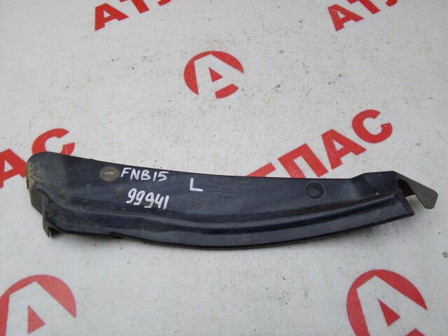 Подкрылок NISSAN Sunny 
