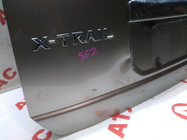 Дверь багажника NISSAN X-Trail 