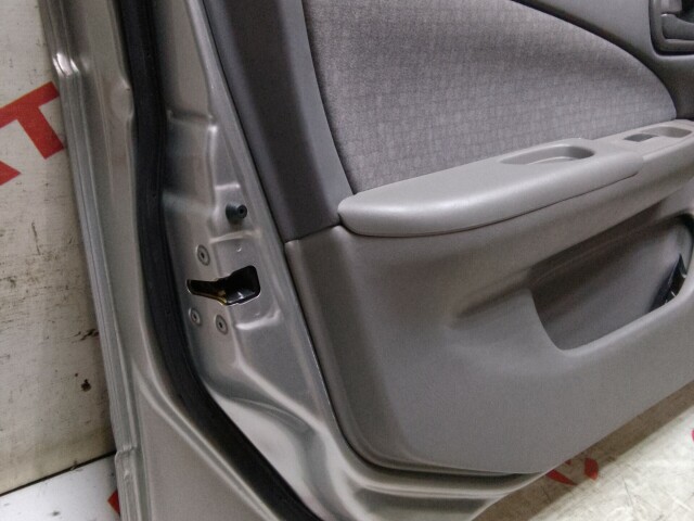 Дверь NISSAN Sunny 