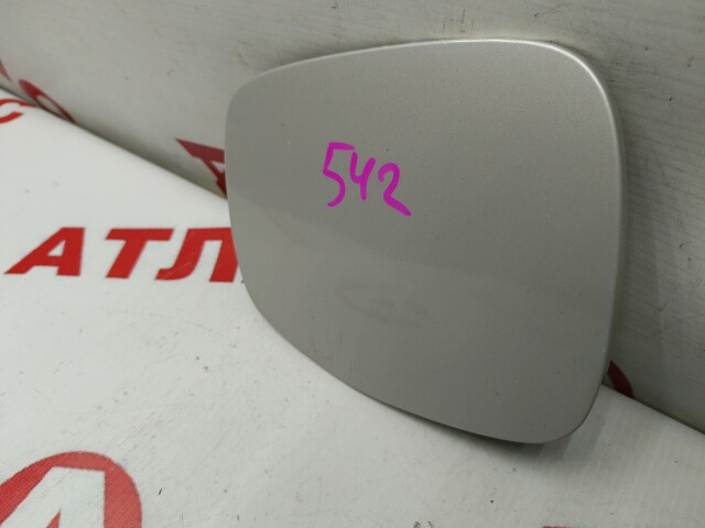 Лючок бензобака TOYOTA Corolla 