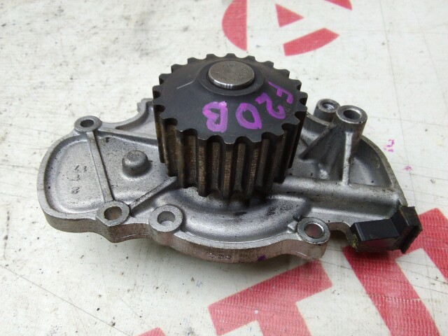 Помпа HONDA Accord F20B