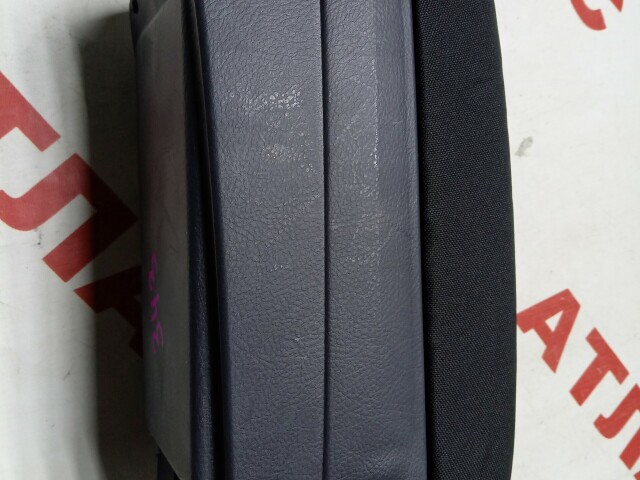 Подлокотник TOYOTA Avensis 