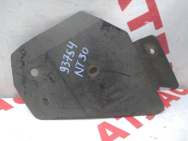 Защита горловины бензобака NISSAN X-Trail 