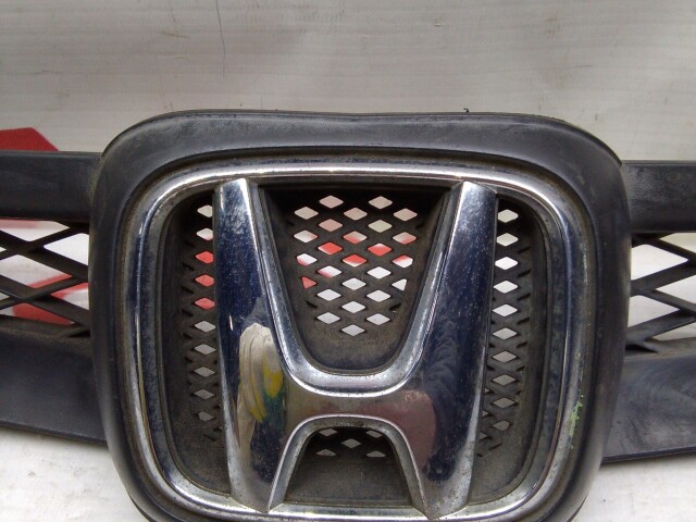 Решетка радиатора HONDA Fit 