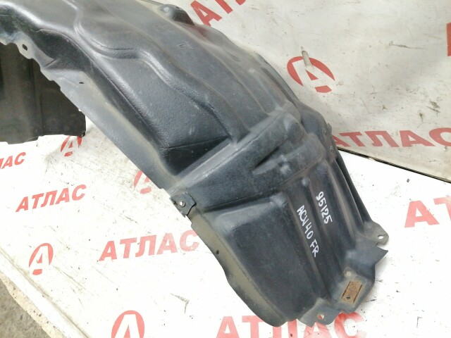 Подкрылок TOYOTA Camry 