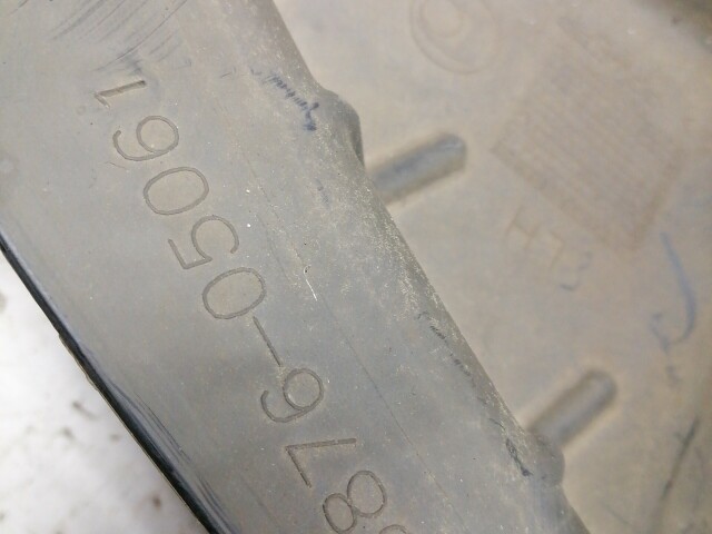 Подкрылок TOYOTA Avensis 