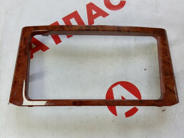 Рамка магнитолы TOYOTA Avensis 